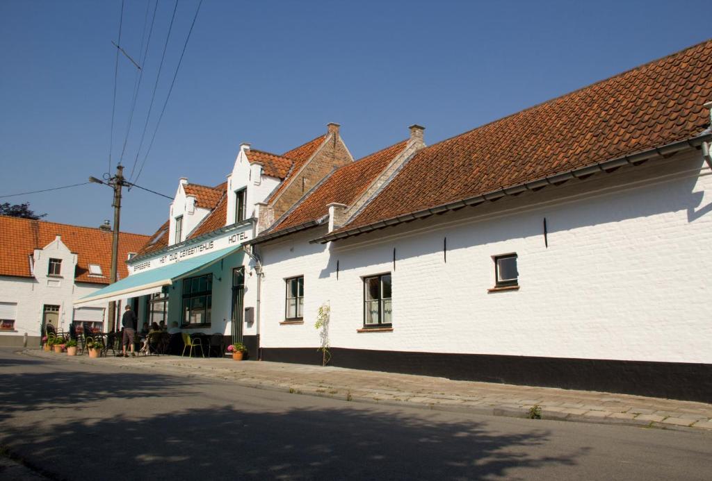 Hotel Het Oud Gemeentehuis Дамме Экстерьер фото